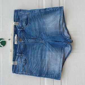 Torrid First At Fit Blue Denim Stretch Jean shorts size 22